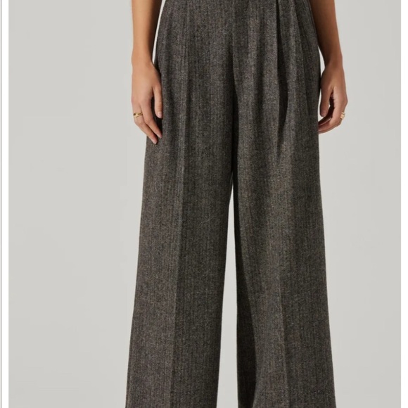 ASTR the Label Milani Wide Leg Pants - Picture 3 of 4